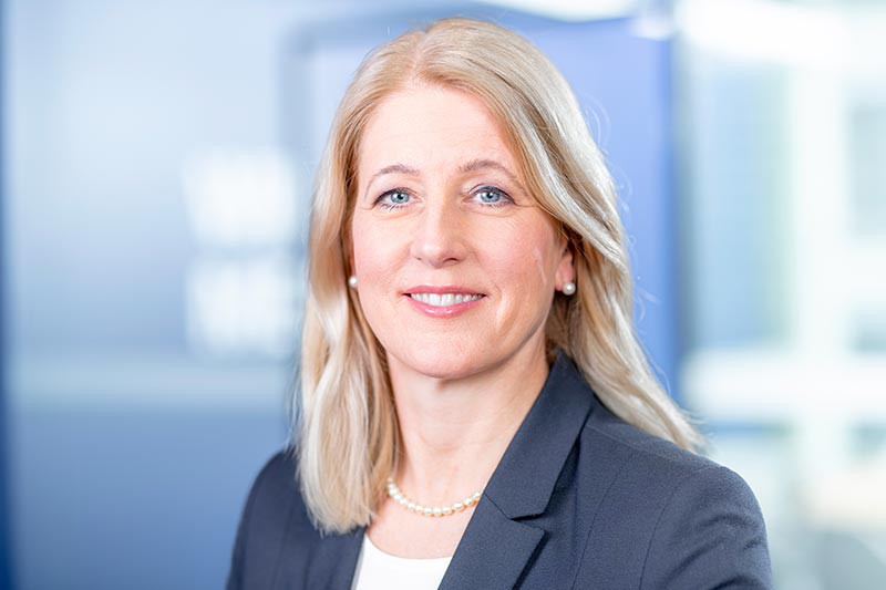 Dr. Caroline Toffel - Bildname: drtoffel001